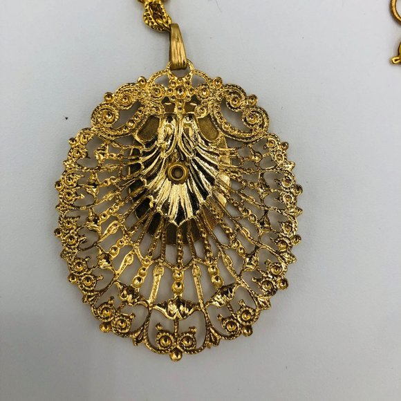 Vintage Embroidered and Gold Filigree Pendant on Chain - Picture 5 of 6